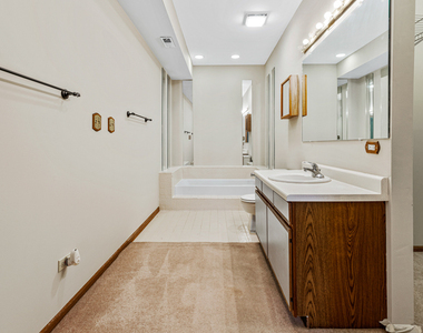 1665 Commodore Court - Photo Thumbnail 19
