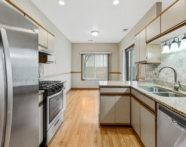 1665 Commodore Court - Photo Thumbnail 9