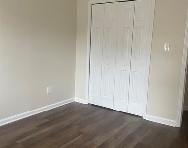 4957 N Redan Circle - Photo Thumbnail 17