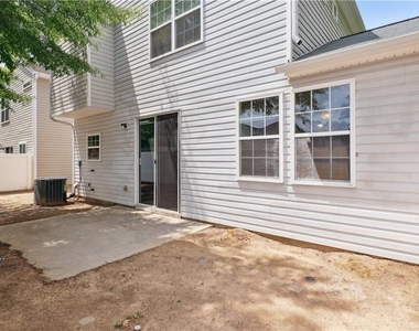 276 Hiawassee Drive - Photo Thumbnail 16
