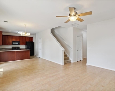276 Hiawassee Drive - Photo Thumbnail 4