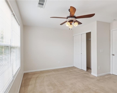 276 Hiawassee Drive - Photo Thumbnail 13