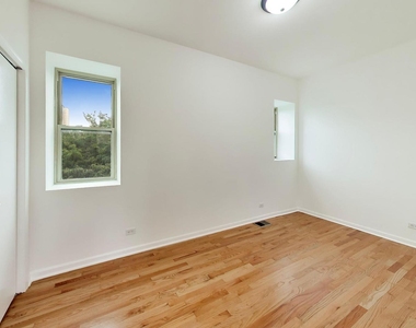 1301 N Oakley Boulevard - Photo Thumbnail 19