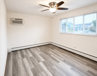 6360 Washington Street - Photo Thumbnail 6