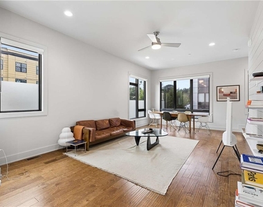 102 City View Court Ne - Photo Thumbnail 4