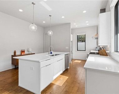 102 City View Court Ne - Photo Thumbnail 8