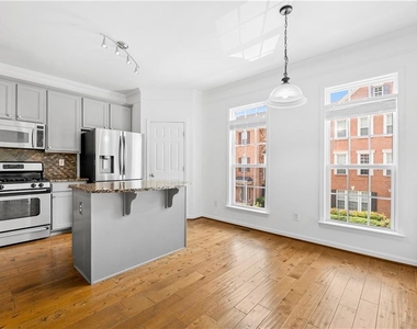 2844 Loftview Square - Photo Thumbnail 10