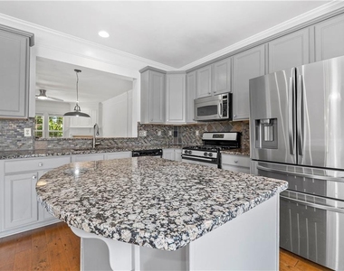 2844 Loftview Square - Photo Thumbnail 13