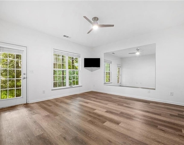 2844 Loftview Square - Photo Thumbnail 35