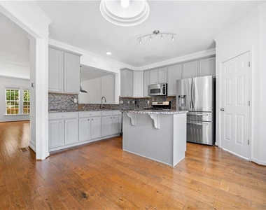 2844 Loftview Square - Photo Thumbnail 11
