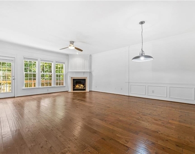 2844 Loftview Square - Photo Thumbnail 6