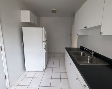 3040 W Wellington Street - Photo Thumbnail 9