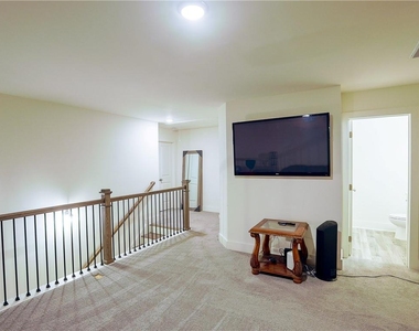 7724 Baron Road - Photo Thumbnail 6