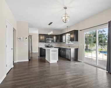 384 W Otto Drive - Photo Thumbnail 7
