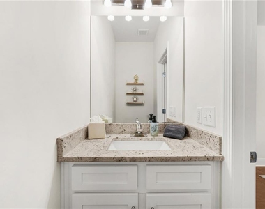 617 Chestnut Street - Photo Thumbnail 7