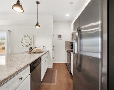617 Chestnut Street - Photo Thumbnail 9
