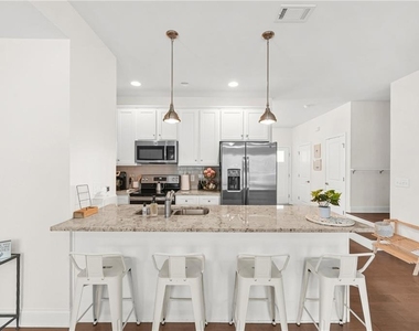 617 Chestnut Street - Photo Thumbnail 10