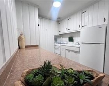 855 Charles Allen Drive - Photo Thumbnail 2