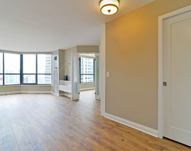 405 N Wabash Avenue - Photo Thumbnail 2