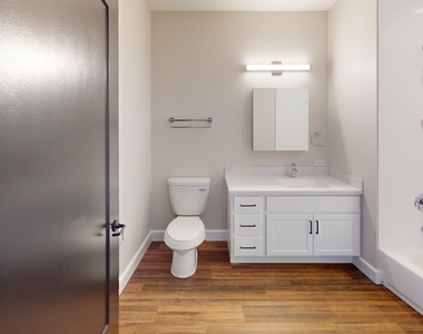 40 Dupage Court - Photo Thumbnail 7