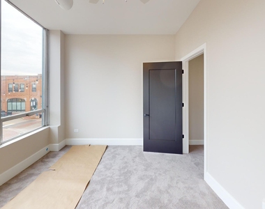 40 Dupage Court - Photo Thumbnail 8