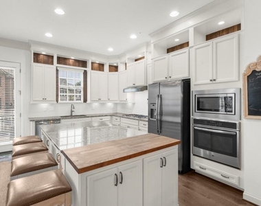 410 Rose Garden Lane - Photo Thumbnail 17