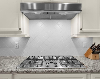 410 Rose Garden Lane - Photo Thumbnail 23