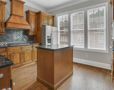 3026 Eltham Place - Photo Thumbnail 4
