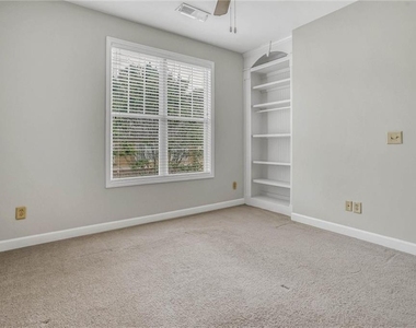 3026 Eltham Place - Photo Thumbnail 22