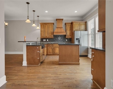 3026 Eltham Place - Photo Thumbnail 3