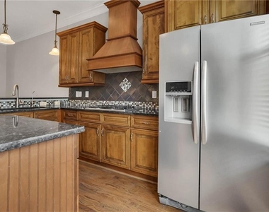 3026 Eltham Place - Photo Thumbnail 6