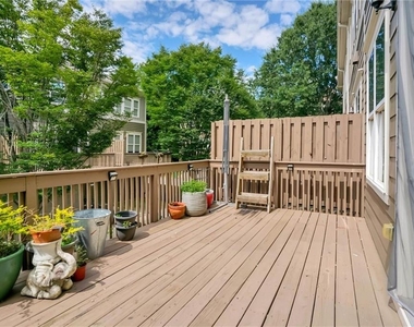 3026 Eltham Place - Photo Thumbnail 37