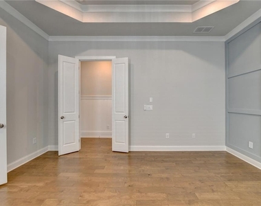 4536 Molder Drive - Photo Thumbnail 42