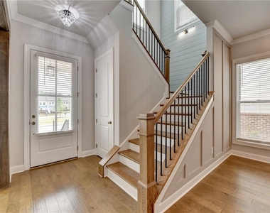 4536 Molder Drive - Photo Thumbnail 5