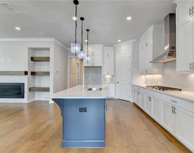 4536 Molder Drive - Photo Thumbnail 32