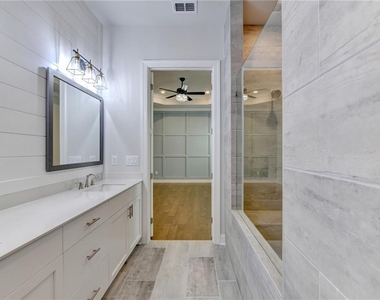 4536 Molder Drive - Photo Thumbnail 46