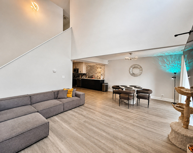 900 Ashley Court - Photo Thumbnail 5