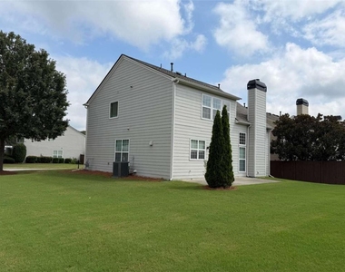 8910 Ruel Lane - Photo Thumbnail 2