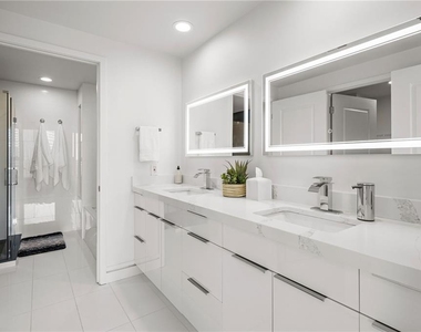 3338 Peachtree Road - Photo Thumbnail 30
