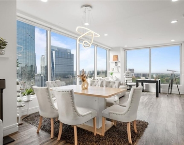 3338 Peachtree Road - Photo Thumbnail 12