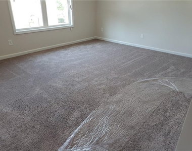 2725 Daybreak Court - Photo Thumbnail 8
