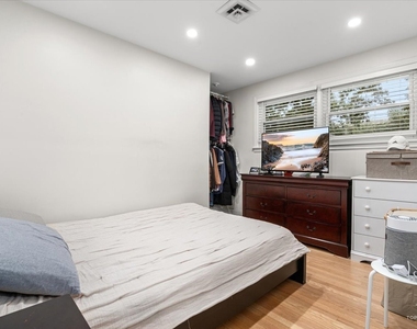 3521 Forest Avenue - Photo Thumbnail 22