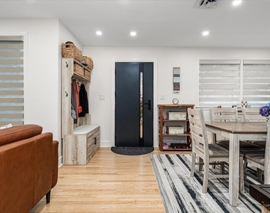 3521 Forest Avenue - Photo Thumbnail 4
