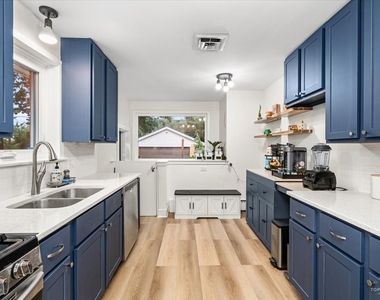 3521 Forest Avenue - Photo Thumbnail 13