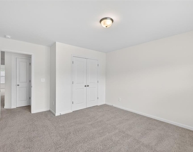 5524 Garens Way - Photo Thumbnail 31