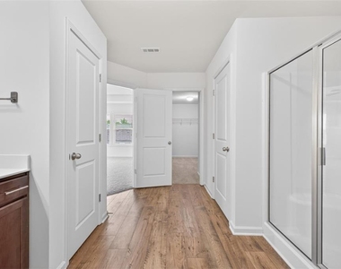 5524 Garens Way - Photo Thumbnail 25