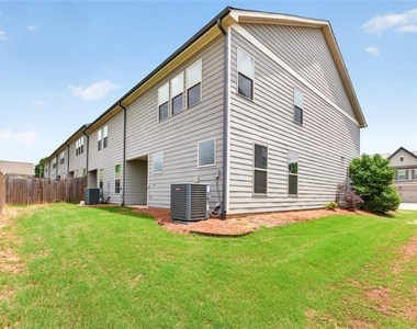 5524 Garens Way - Photo Thumbnail 34
