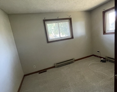 136 N St. Louis Street - Photo Thumbnail 4