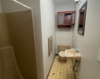 136 N St. Louis Street - Photo Thumbnail 8