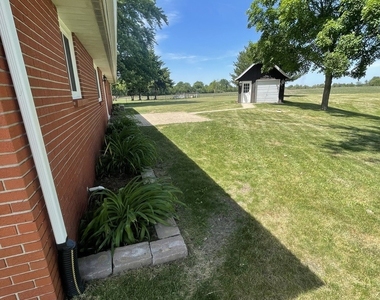 136 N St. Louis Street - Photo Thumbnail 12
